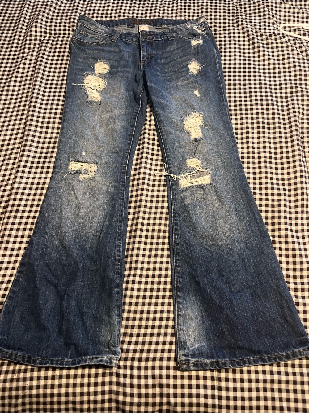 Women's Distressed Flare Jeans in Dark Blue
